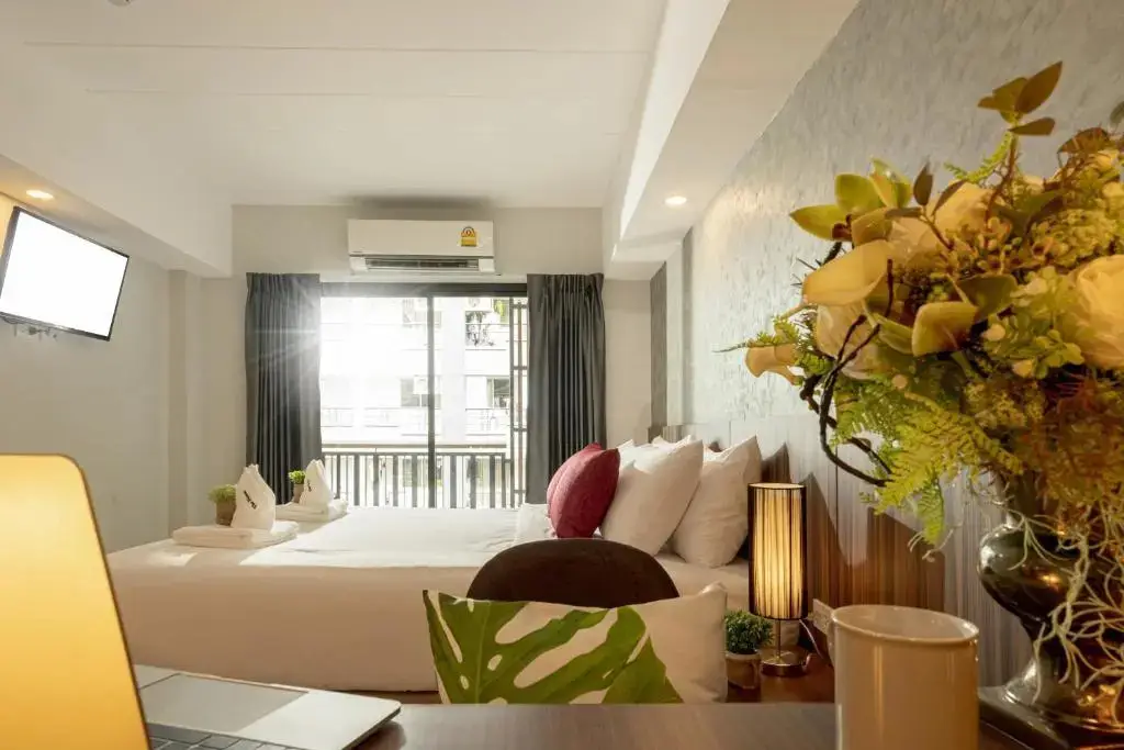 Бангкок: The Home Hotel