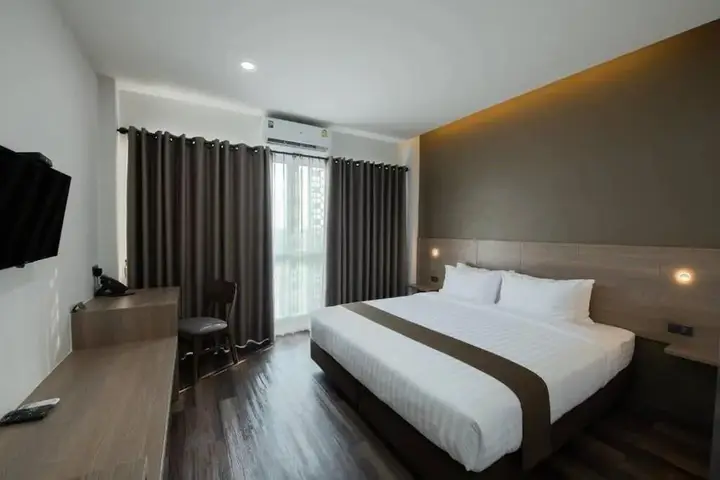 Лоэй: The Vienna Place Hotel
