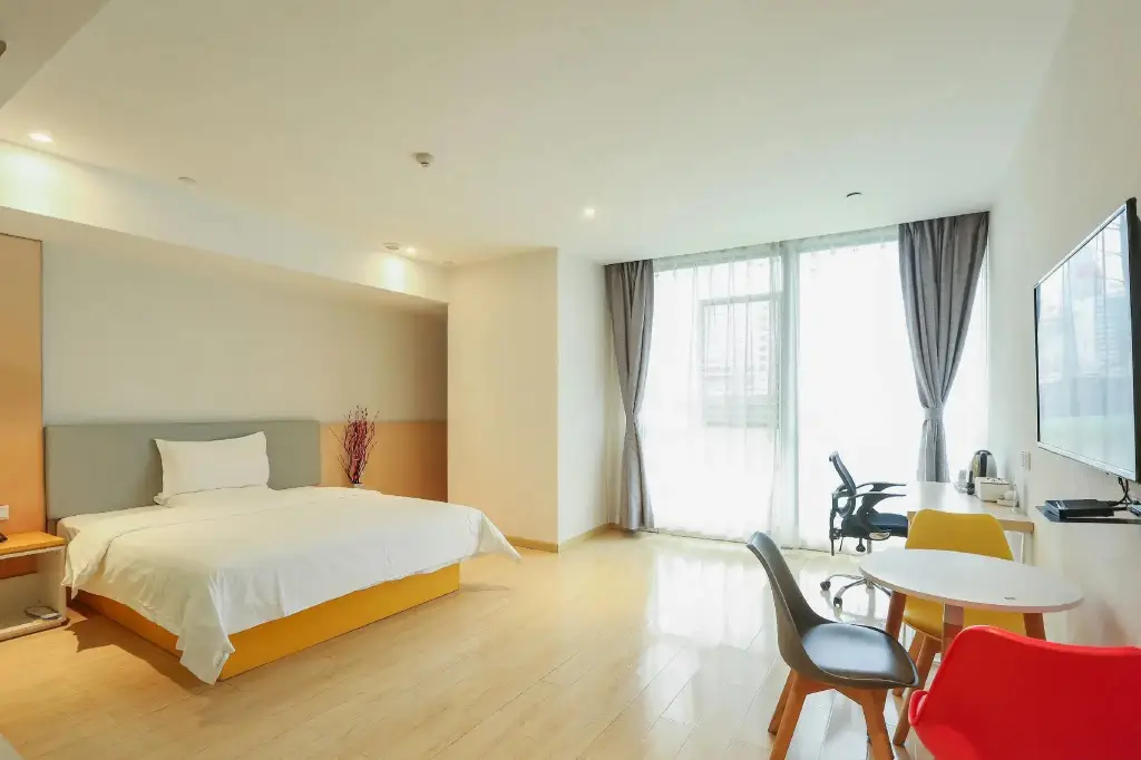 Чунцин: 7 Days Inn (Chongqing Longtousi North Square of North Railway Station)