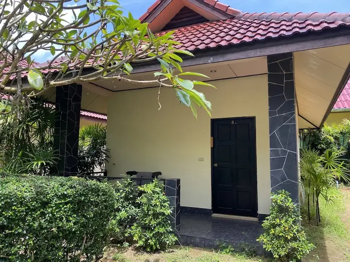 Тхаланг: Sirin Bungalow