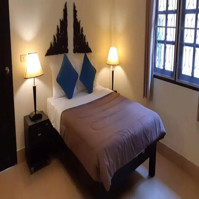 Тхаланг: Sirin Bungalow
