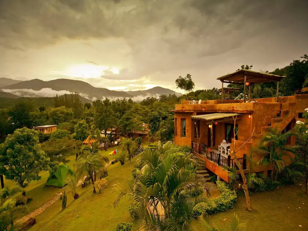 Суан Фуэн: Panalee home and camping