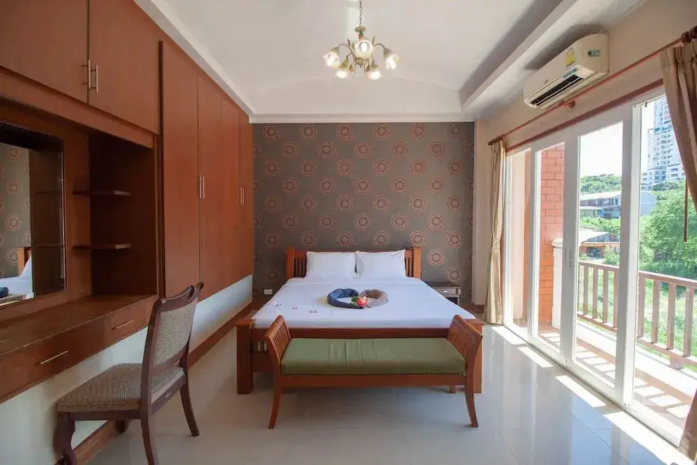 Паттайя: 4BR Pool Villa | 700m to Beach 2 km walking street