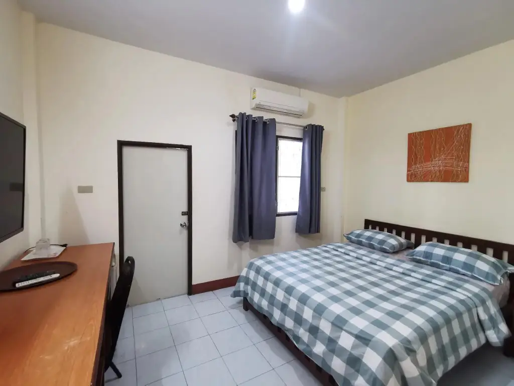Сирача: Deejai hotel