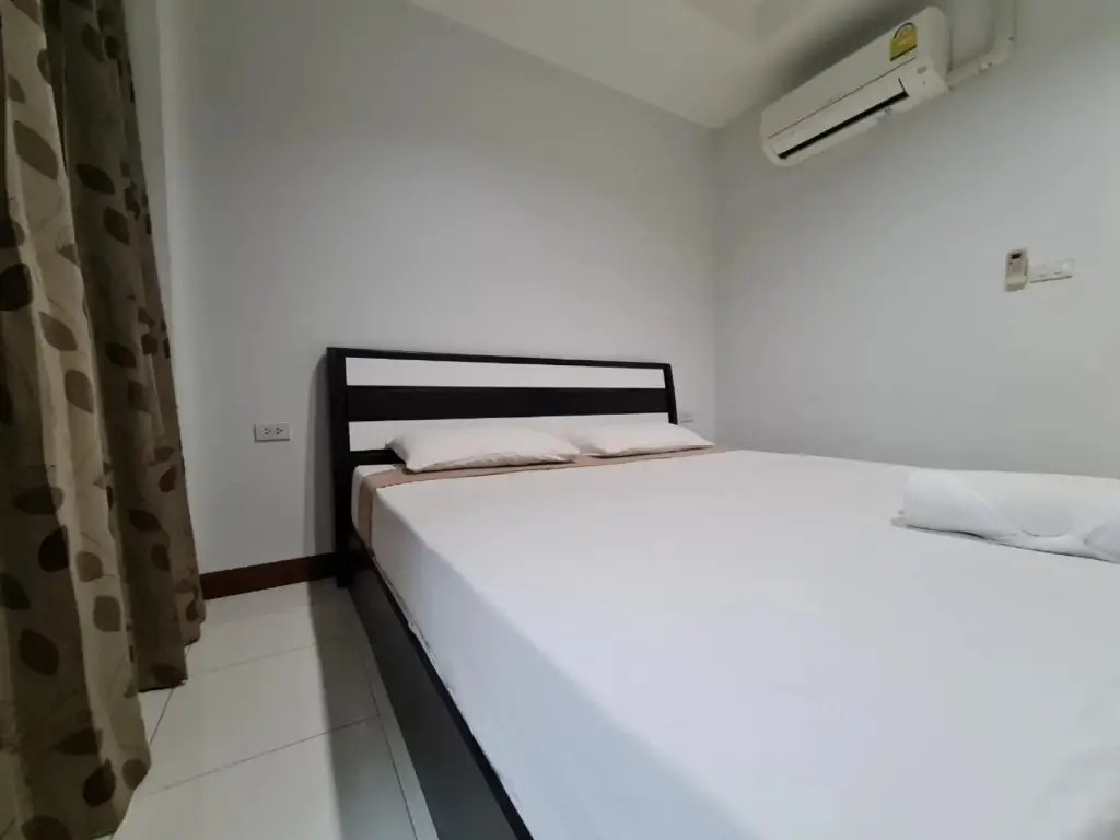 Муанг: S.J. Mansion Phuket