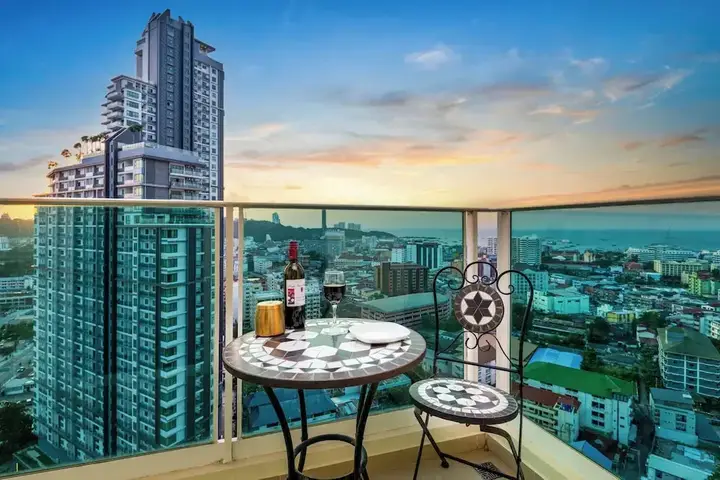 Паттайя: Panoramic Sea, City And Mountain Views by City Garden Tower