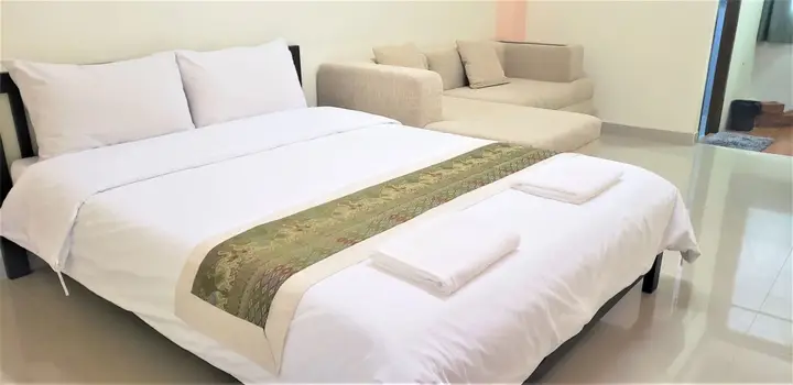Бангкок: Green Apartment