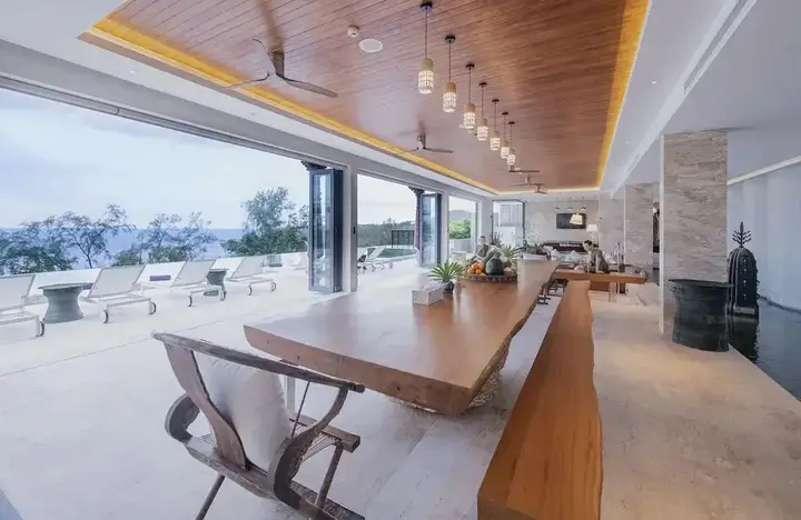 Кату: Maya Anda Villa
