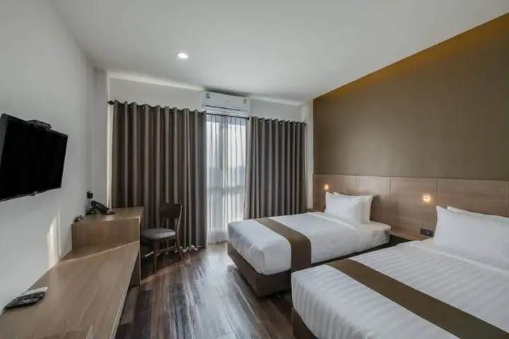 Лоэй: The Vienna Place Hotel