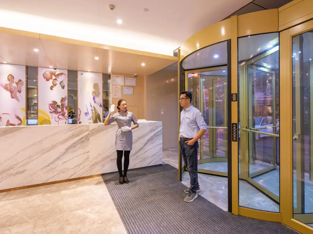 Цзинань: Lavande Hotel (Jinan Station Jiluo Road Subway Station Branch)
