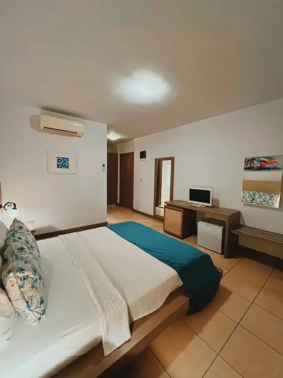 Тюркбюкю: Genc Hotel