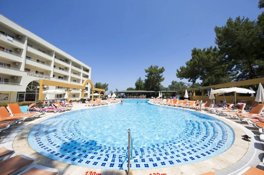 Кушадасы: Апарт-Отель Tuntas Family Suites Kusadasi