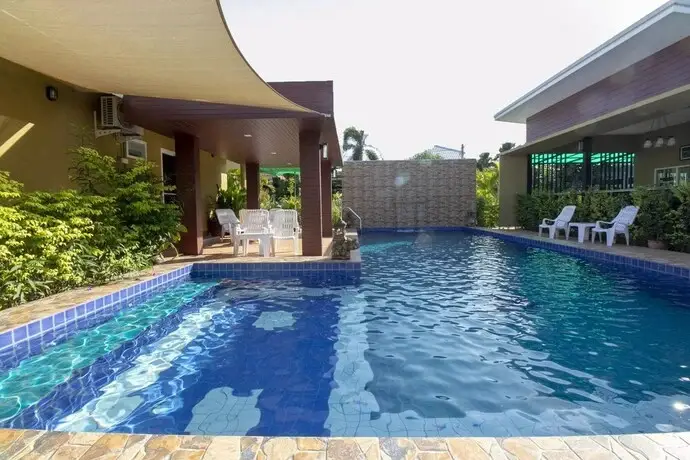 Чаам: OYO 75376 Porla Resort