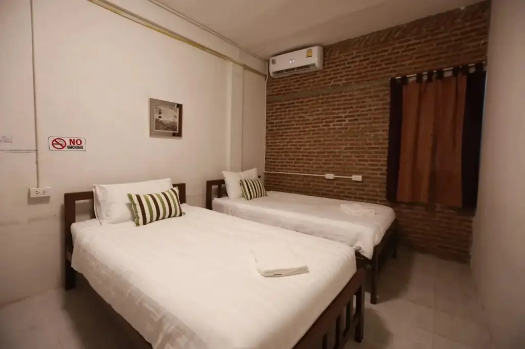 Бангкок: D House Hostel