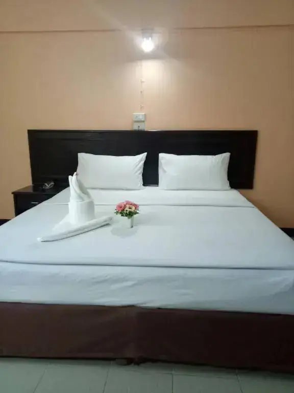 Транг: Centerpoint Hotel