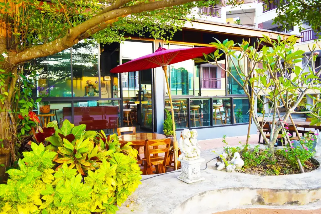 Фантон: Nantharom Hotel and Restaurant