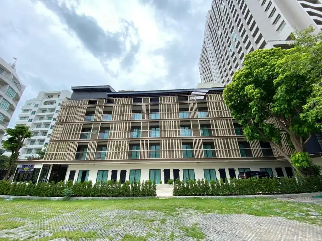 Паттайя: The Shade Residence