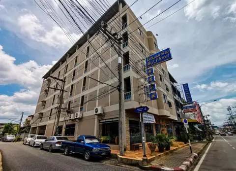 BJ Hotel — фото 1