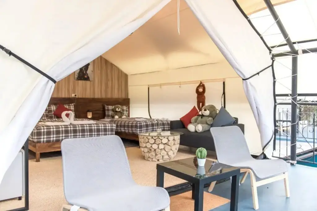 Пак-Чонг: Mont blanc base camp khao yai