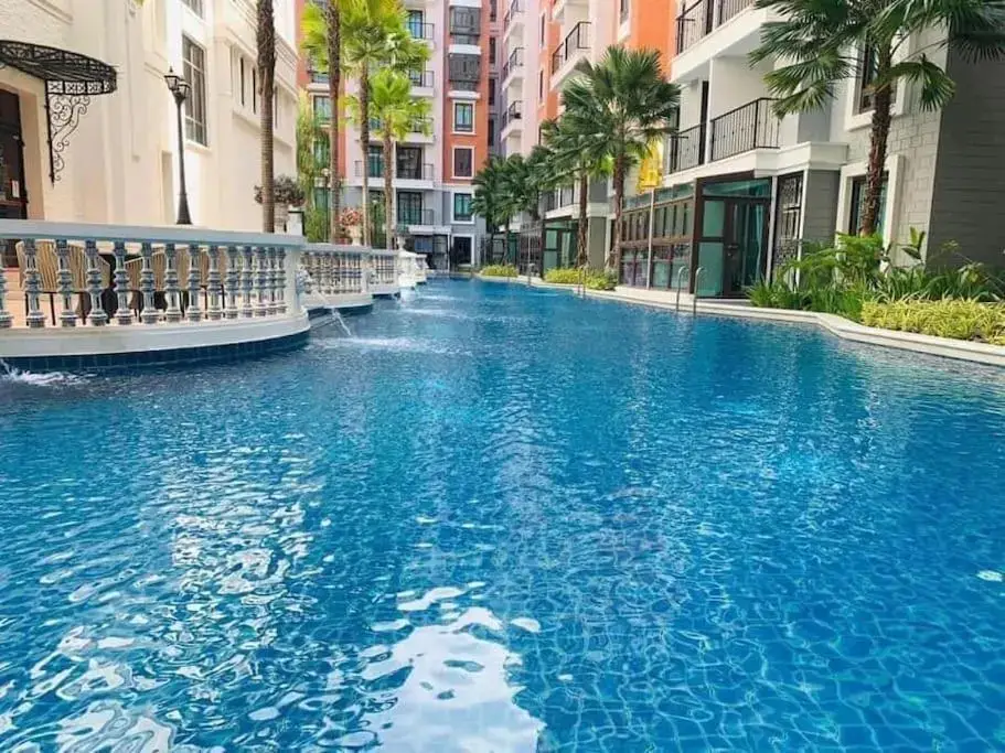 Паттайя: ESPANA Resort Condo at Jomtien