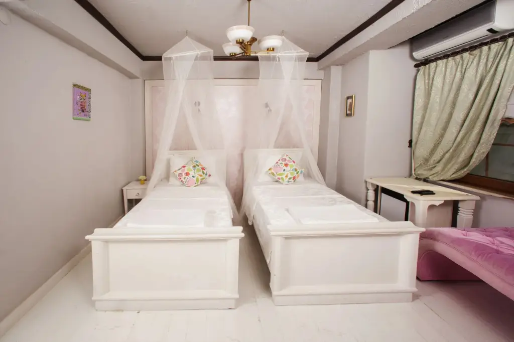 Бозджаада: Iola Hotel