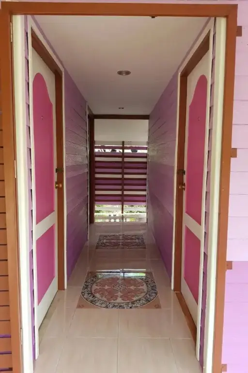 Тха-Май-Руак: OYO 75352 Hotel Family House And Resort Phetchaburi