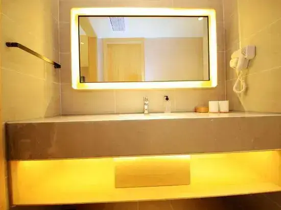 Ухань: Quanji Hotel, Xingye Road, Houhu Avenue, Wuhan
