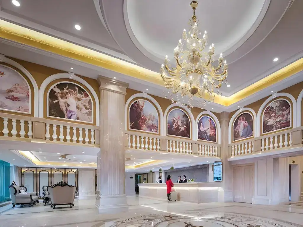Чунцин: Vienna Hotel (Chongqing West Railway Station Baguocheng)