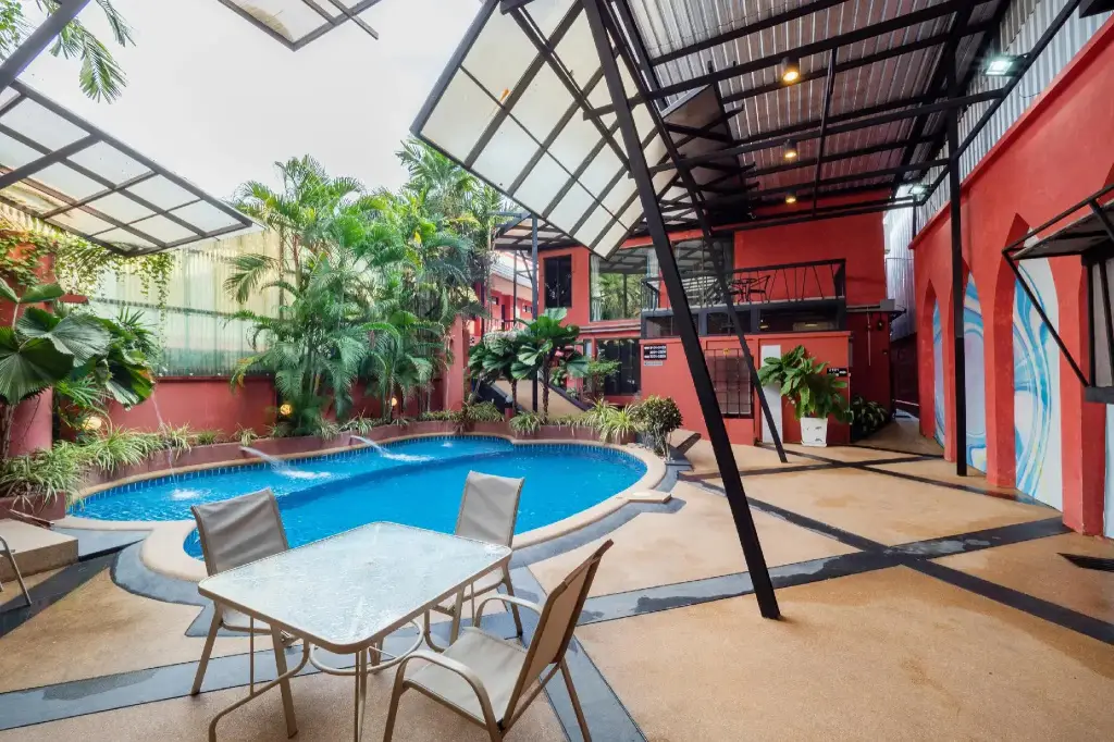 Паттайя: OYO 75369 Cozy Rooms@pattaya Addicts