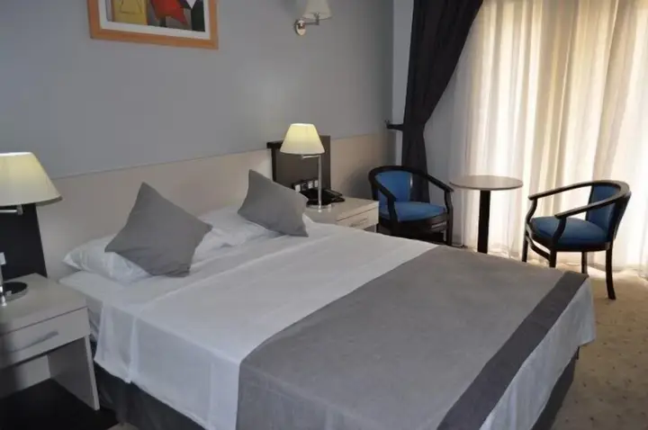 Текирова: Sirius Hotel