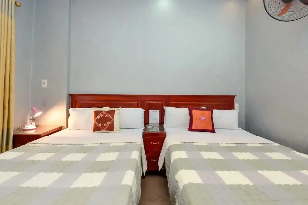 Ханой: OYO 1065 Song Long Hotel