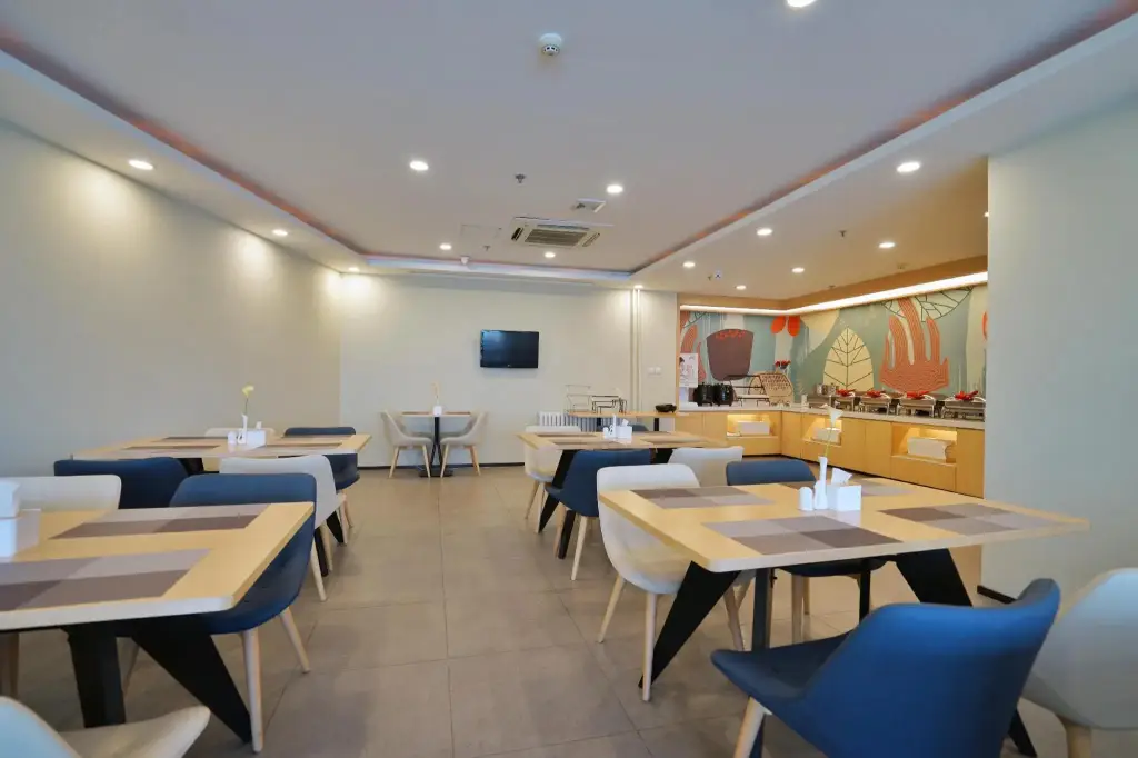 Цзинань: Hanting Hotel Ji'nan Baotu Spring