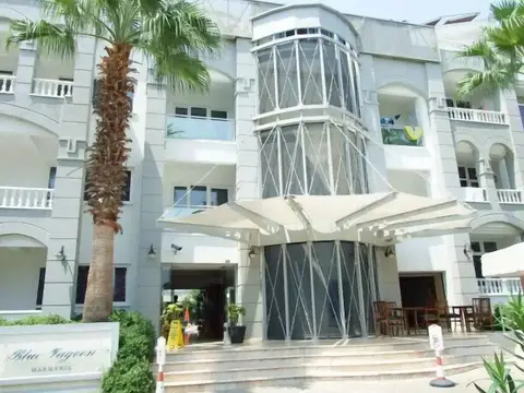 Blue Lagoon Hotel — фото 1