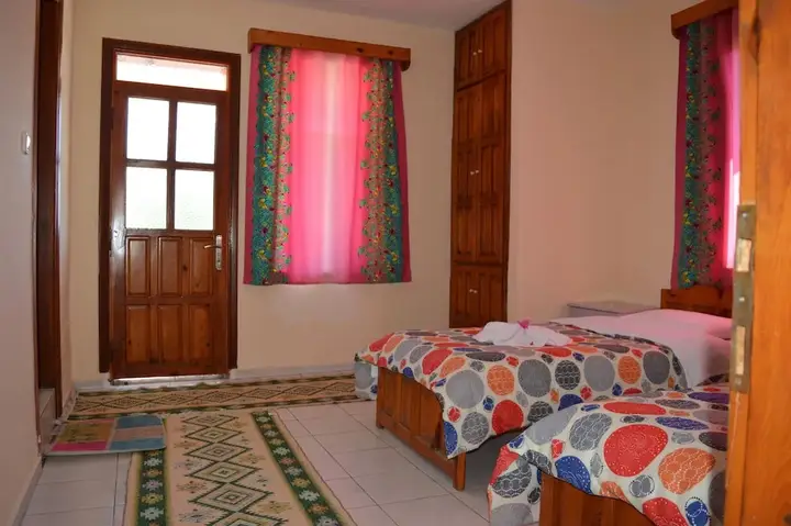Дальян: Erasmus Apart Hotel