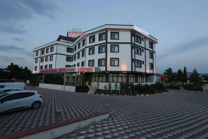 Эдремит: Adramis Termal Hotel