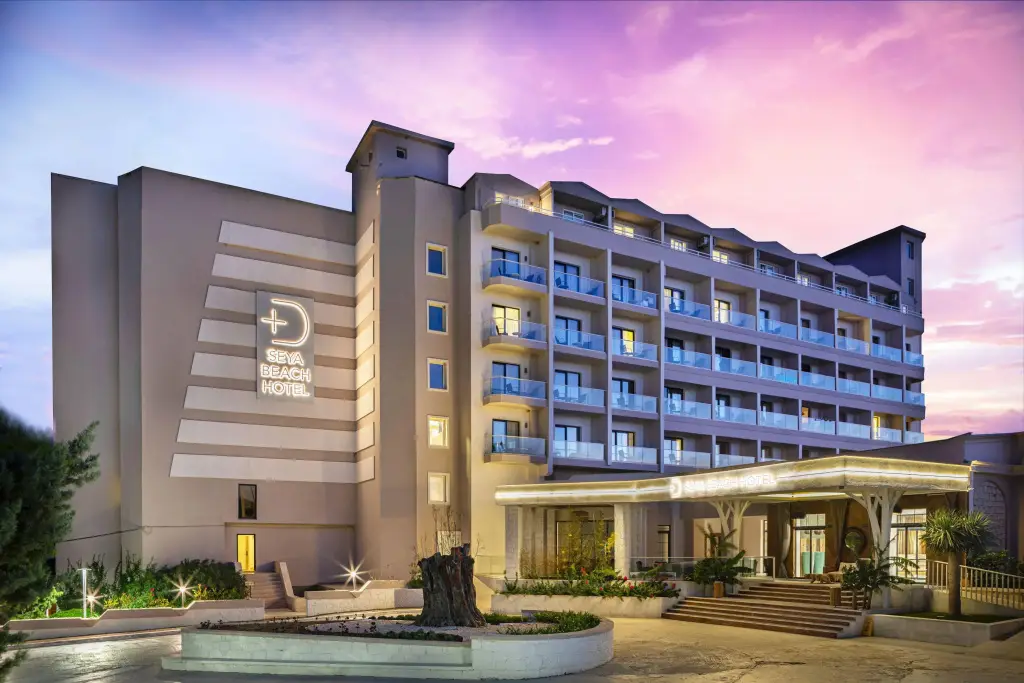 Design Plus Seya Beach Hotel — фото 1