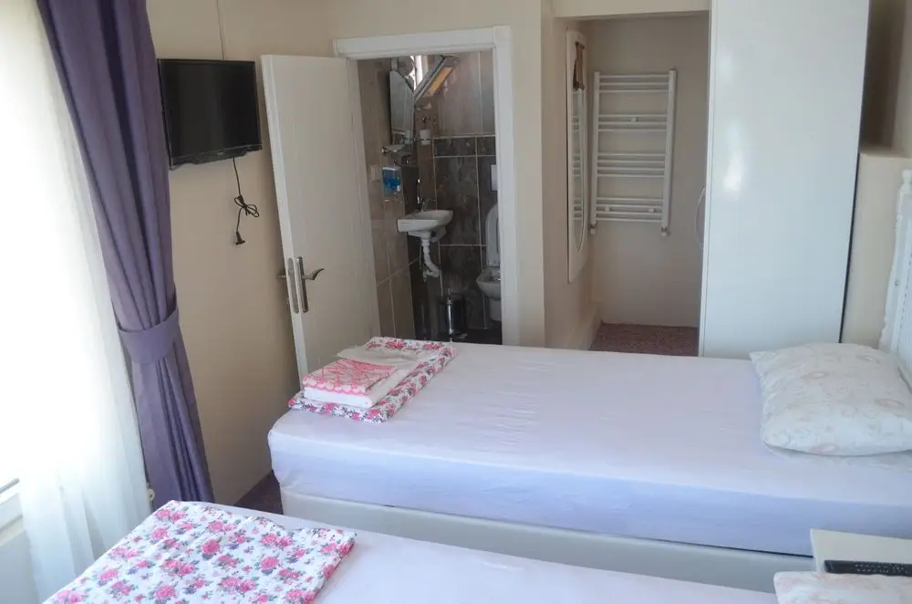 Айвалык: Kiyi Motel