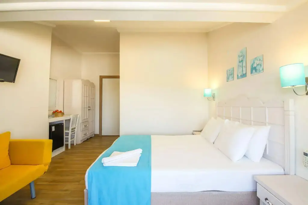 Датча: Bora Hotel