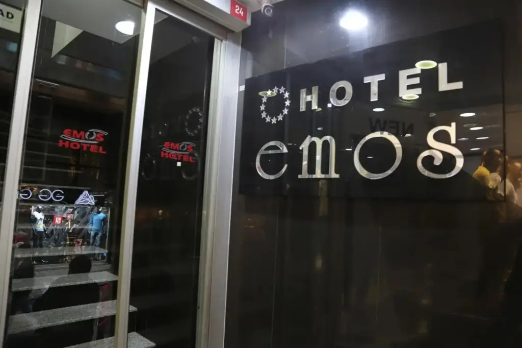 Emos Hotel — фото 1
