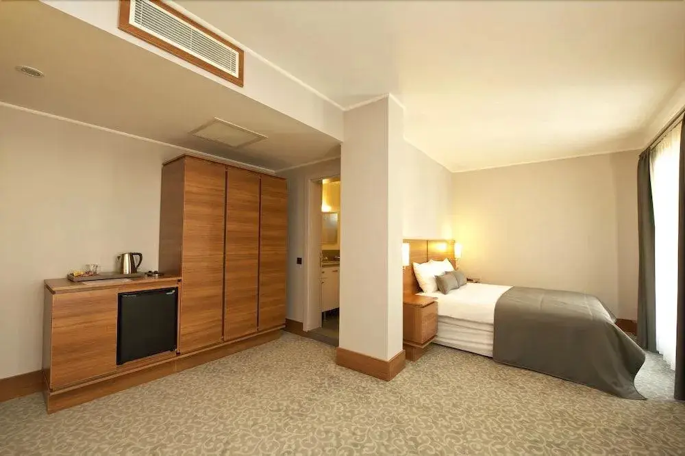 Синоп: Hotel 117