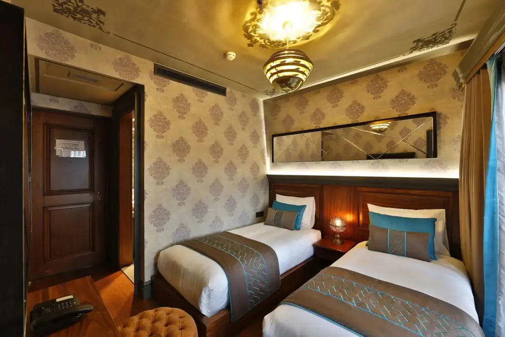 Стамбул: Отель Sanat Hotel Pera