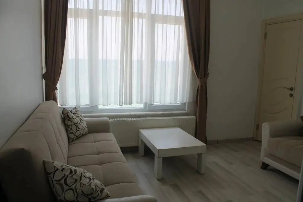 Чынарджык: Kirmizi Yali Motel