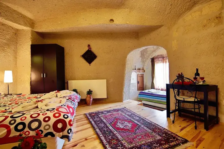 Гёреме: Karadut Cave Hotel