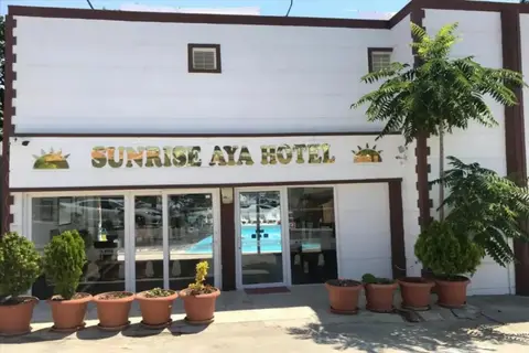 Sunrise Aya Hotel — фото 1