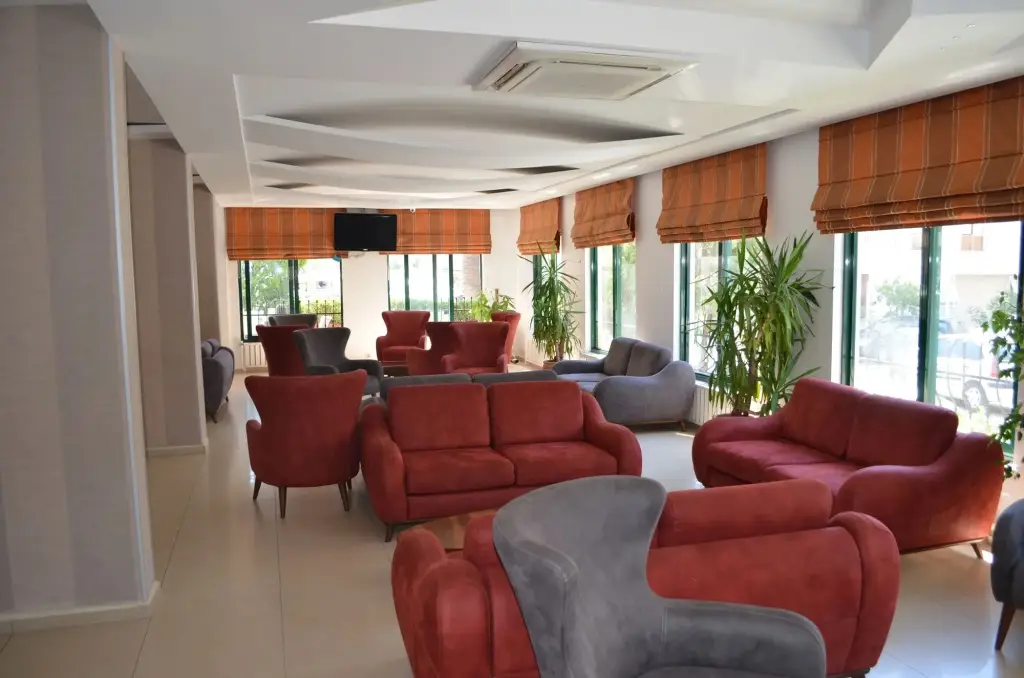 Айвалык: Kalif Hotel