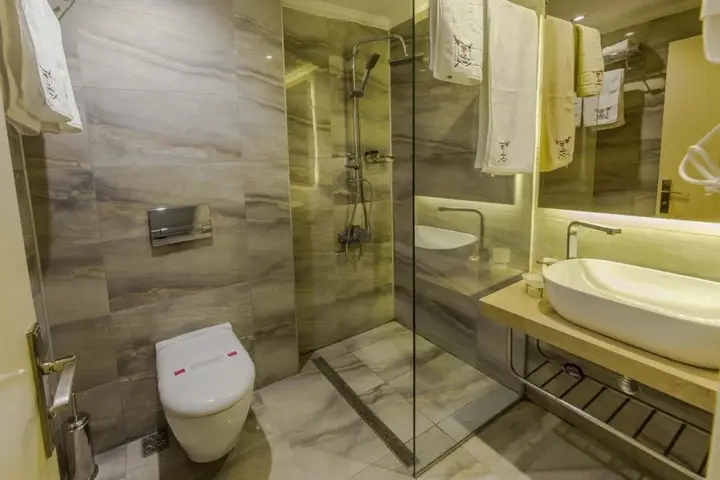 Стамбул: The Constantine Hotel