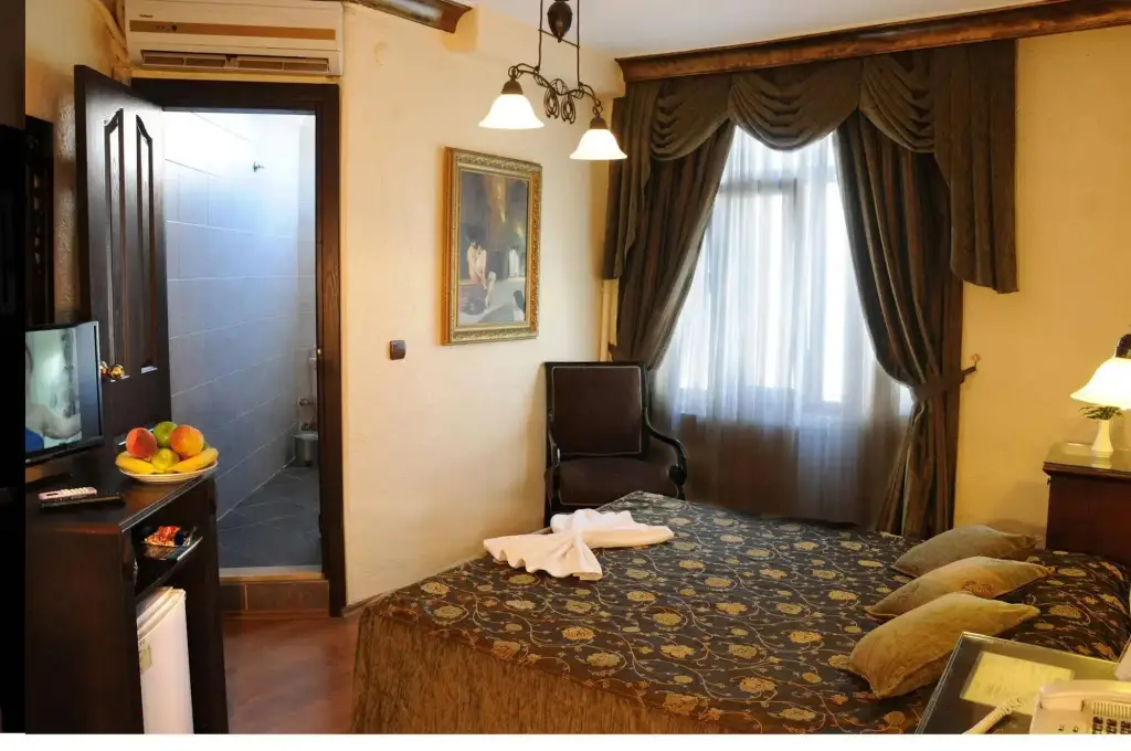 Стамбул: Megara Palace