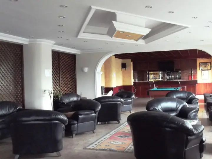 Кушадасы: West Ada Inn