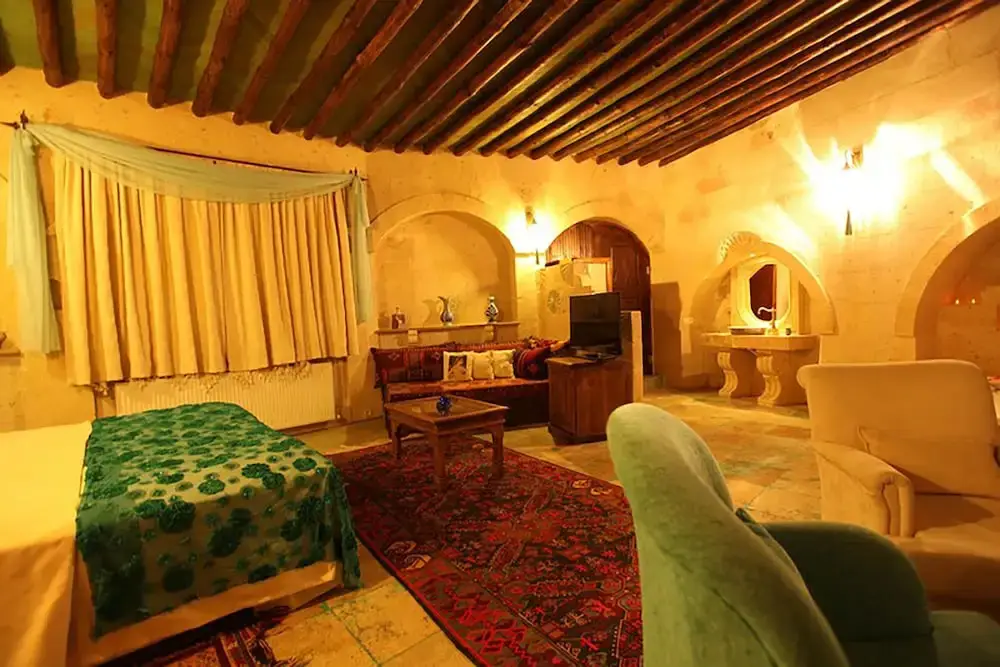 Айвали: Larina Cave Otel