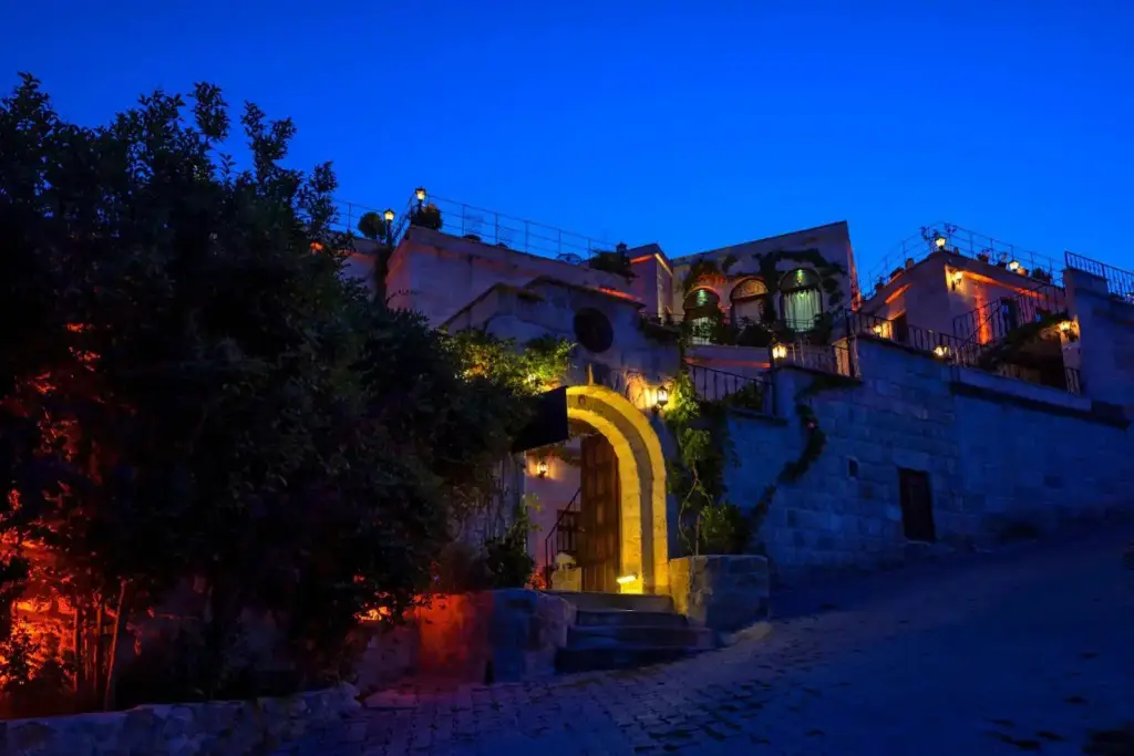 Sinasos Palace Cave Hotel — фото 1